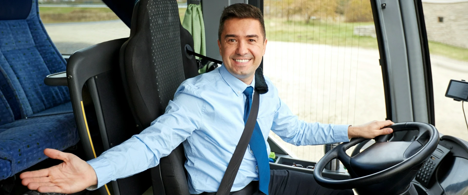 Uśmiechnięty kierowca